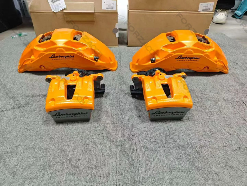 Akebono 10‑Piston Front Ceramic Brake Calipers for Lamborghini Urus 440 mm Rotors - 4M0615105FA / 4M0615106FA