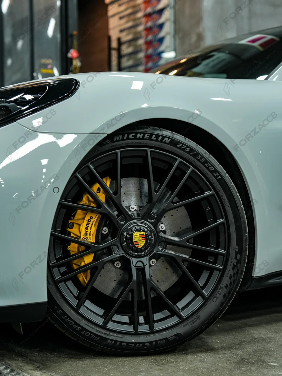 Porsche Panamera III 976