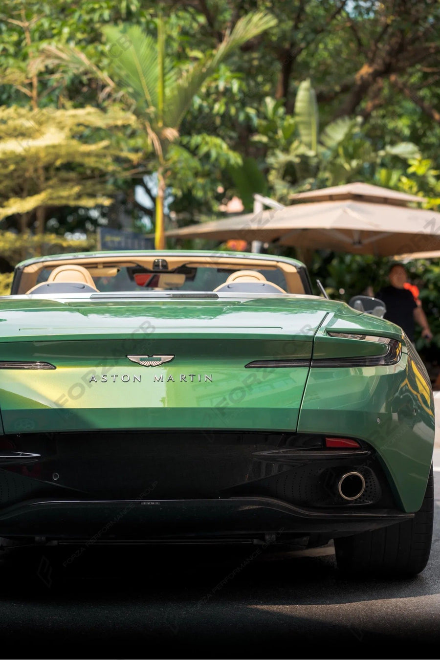 Aston Martin DB12 Volante