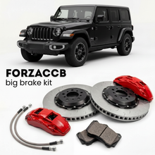 Black Jeep Wrangler JL) (2017-2023 (IV) shown above a ForzaCCB iron rotor big brake kit with 2x red 6-piston front calipers, 2x two-piece floating ventilated brake discs 380 mm, set of brake pads, and brake lines.