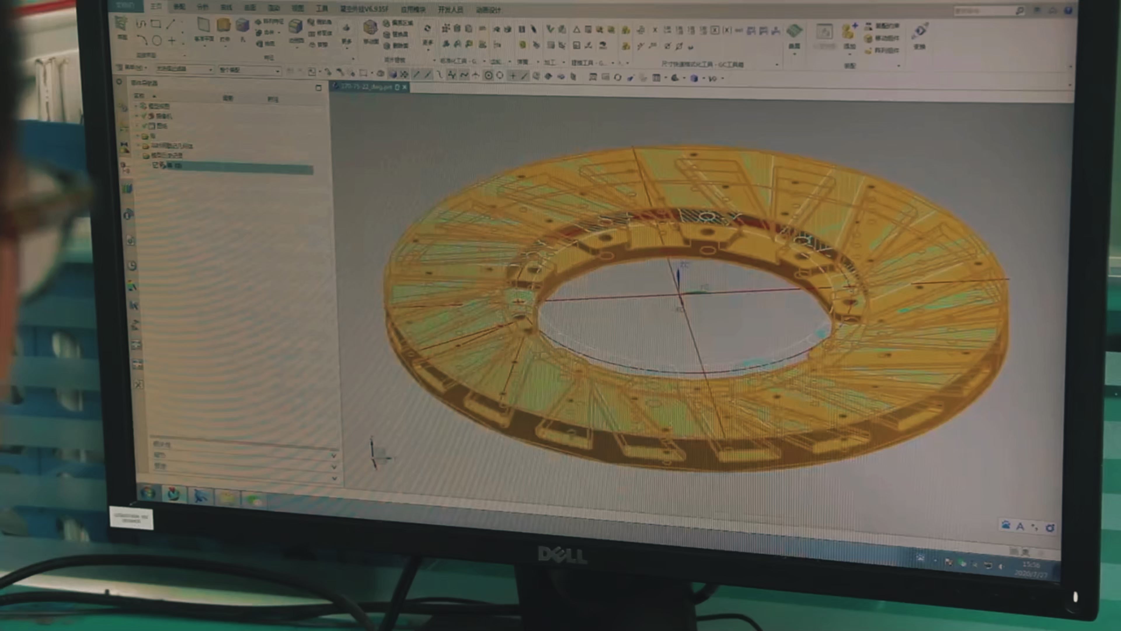 Hero video presenting how ForzaCCB carbon ceramic rotors are made, including material preparation, high-precision production, quality inspection, and packaging for delivery.
